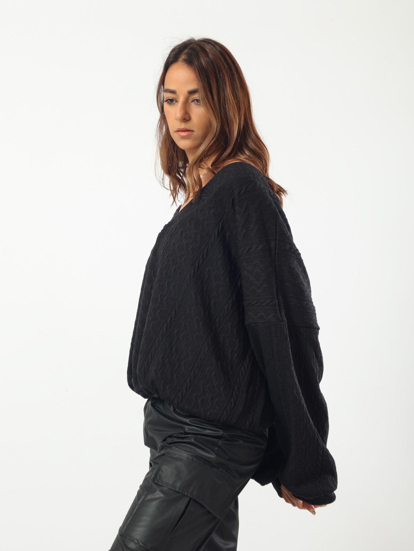 Comfy Oversized Pullover - Black