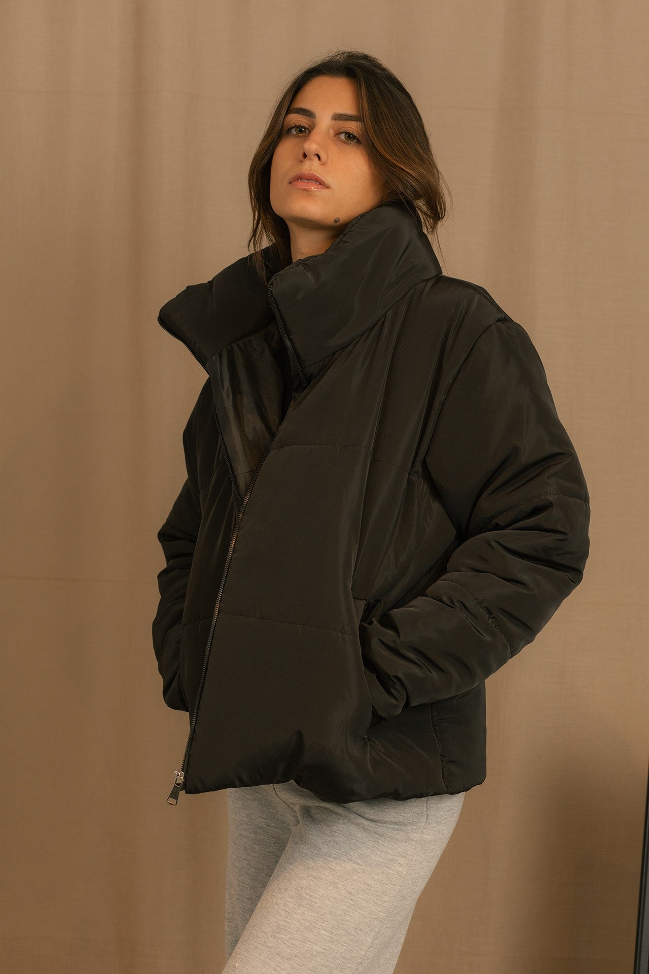 Puffed Jacket - Zipper Closure - Black