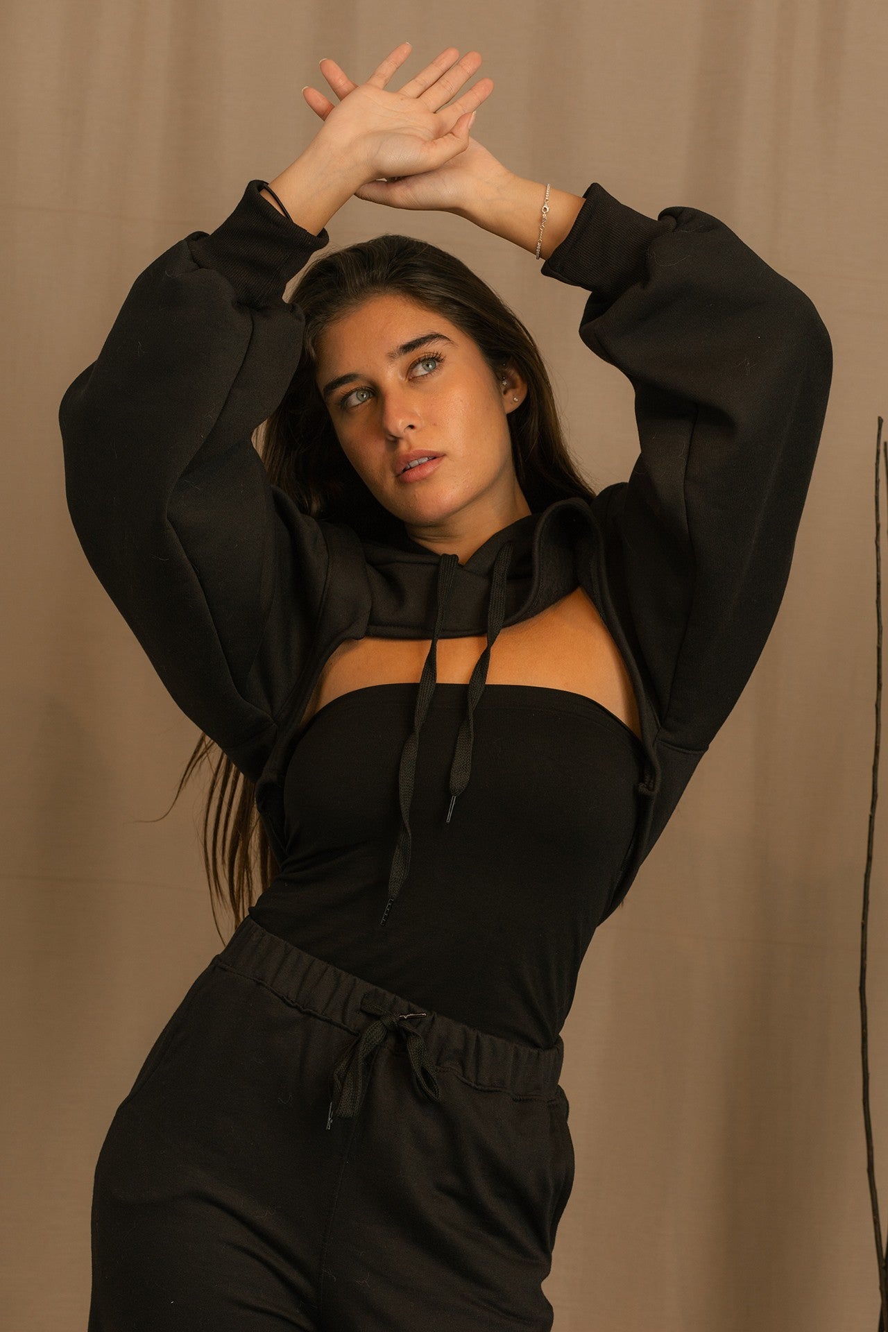 Cropped Hoodie - Black