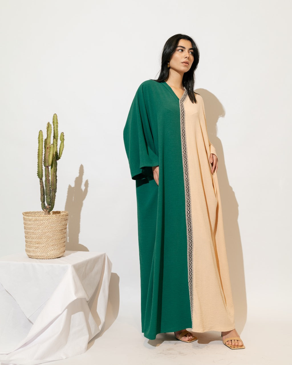 Bi-Tone Abaya - Beige & Green